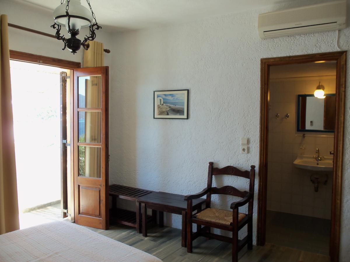 Alexandros Hotel Grikos Bay  ภายนอก รูปภาพ